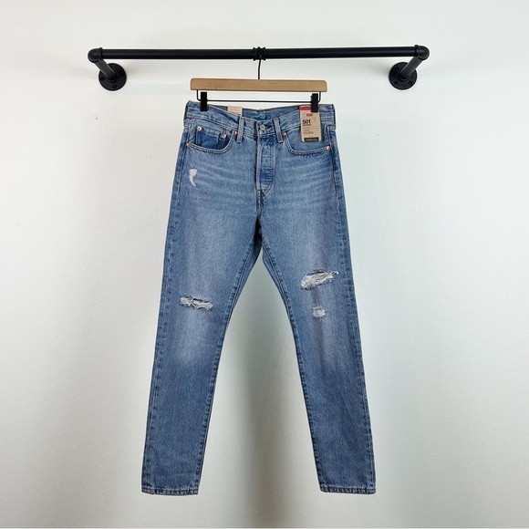 NWT Levi’s 501 High Rise Skinny Jeans in Light Indigo Destructed - Picture 6 of 11